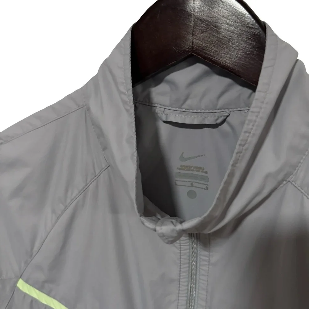 Nike Women's Zip Up‎ Windbreaker Jacket Gray *Stained* Size Large 21 x 27